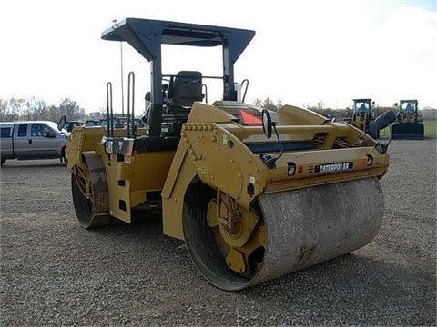 Compactadora Vibratoria Caterpillar CB64 usada a buen precio Ref.: 1414197859191915 No. 3