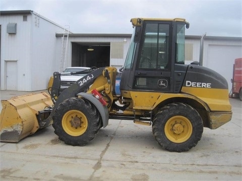 Cargadoras Sobre Ruedas Deere 244J