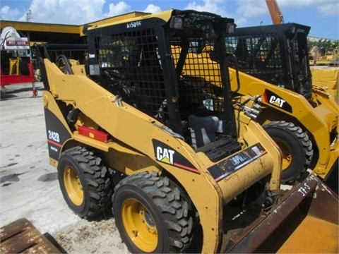 Minicargadores Caterpillar 242B usada en buen estado Ref.: 1414789943407935 No. 3