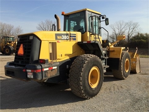 Cargadoras Sobre Ruedas Komatsu WA380 de medio uso en venta Ref.: 1415126263315453 No. 2