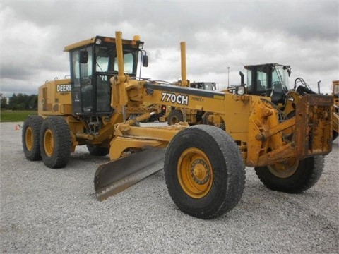 Motoconformadoras Deere 770CH