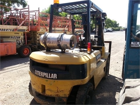 Montacargas Caterpillar GP40 de segunda mano en venta Ref.: 1415919050966767 No. 3