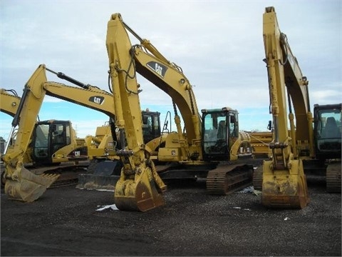 Excavadoras Hidraulicas Caterpillar 322 CL seminueva en venta Ref.: 1416588131724776 No. 2