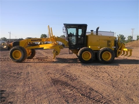 Motor Graders Komatsu GD675