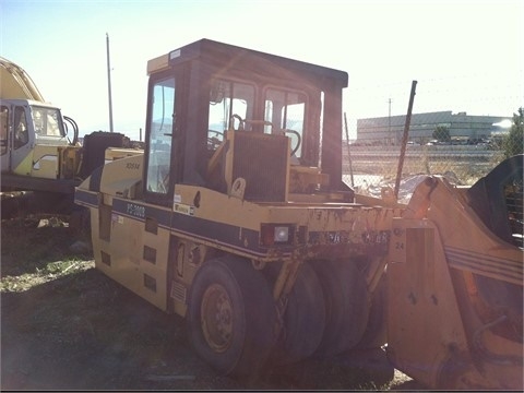 Compactors Tires Asphalt Caterpillar PS-300B