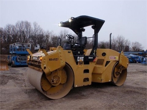 Compactadora De Doble Rodillo Caterpillar CB-534D de bajo costo Ref.: 1417551095014628 No. 4