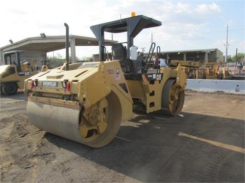 Compactadora De Doble Rodillo Caterpillar CB-564D usada a la vent Ref.: 1417560592018691 No. 2