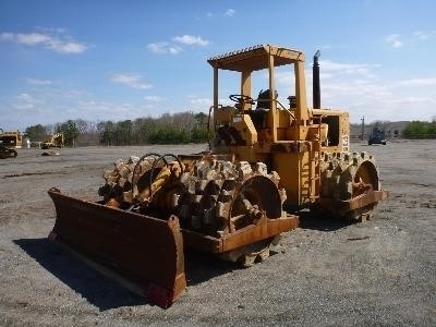 Compactadoras Suelos Y Rellenos Caterpillar 815