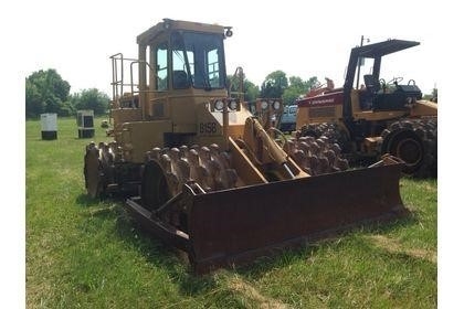 Compactadoras Suelos Y Rellenos Caterpillar 815A