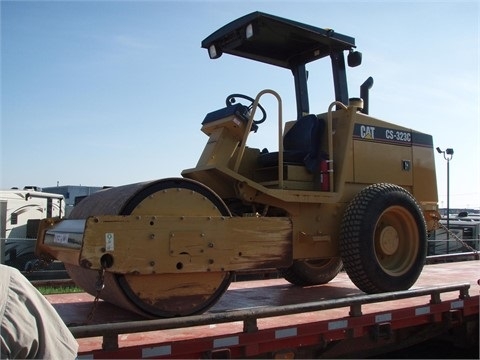 Compactadora Vibratoria Caterpillar CS-323 C usada Ref.: 1417653174825595 No. 3