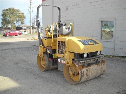 Compactadora Vibratoria Caterpillar CB-224E en venta Ref.: 1417718314570049 No. 2