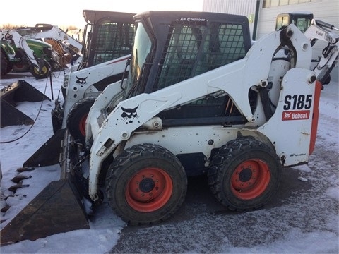 Minicargadores Bobcat S185