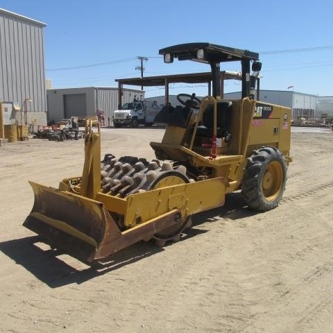 Compactadoras Suelos Y Rellenos Caterpillar CP-323C usada a la ve Ref.: 1417722335040187 No. 3