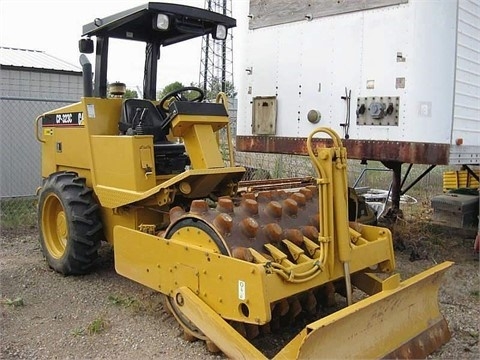 Compactadoras Suelos Y Rellenos Caterpillar CP-323C de medio uso  Ref.: 1417727846667319 No. 3