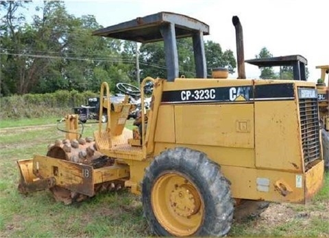 Compactadoras Suelos Y Rellenos Caterpillar CP-323C seminueva en  Ref.: 1417731241942590 No. 2