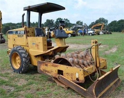 Compactadoras Suelos Y Rellenos Caterpillar CP-323C seminueva en  Ref.: 1417731241942590 No. 3