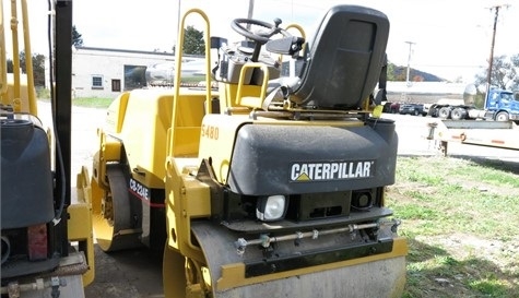 Compactadora Vibratoria Caterpillar CB-224E en buenas condiciones Ref.: 1417731700760003 No. 4