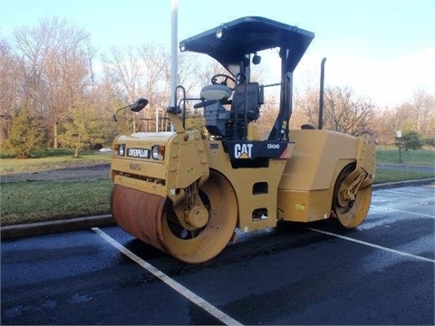 Compactadora Vibratoria Caterpillar CB-434D en optimas condicione Ref.: 1417733979022149 No. 4