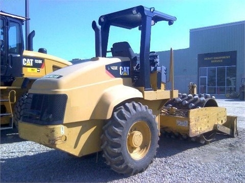 Compactadoras Suelos Y Rellenos Caterpillar CP-433E en venta Ref.: 1417740878889634 No. 2