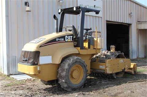 Compactadoras Suelos Y Rellenos Caterpillar CP-433E seminueva en  Ref.: 1417747522692568 No. 4