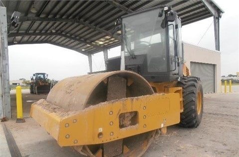 Compactadora Vibratoria Caterpillar CS56 importada a bajo costo Ref.: 1417803767279235 No. 2