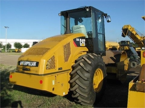 Compactadora Vibratoria Caterpillar CS56 de segunda mano en venta Ref.: 1417804563469146 No. 4