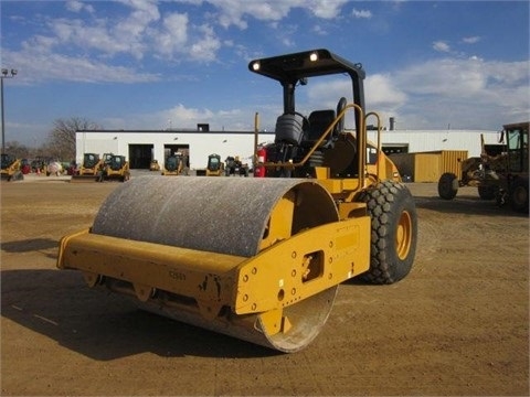 Compactadora Vibratoria Caterpillar CS56 usada a la venta Ref.: 1417804819792613 No. 3