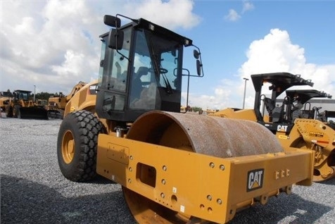 Compactadora Vibratoria Caterpillar CS66 de importacion a la vent Ref.: 1417821740032674 No. 4