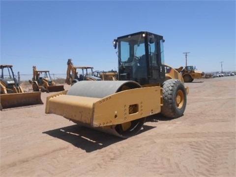 Compactadora Vibratoria Caterpillar CS76 seminueva en venta Ref.: 1417825578748391 No. 2