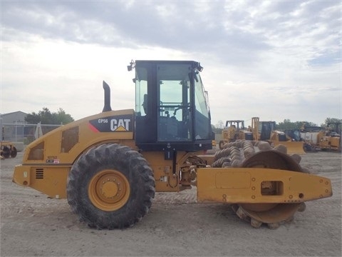 Compactadora Vibratoria Caterpillar CP56 usada de importacion Ref.: 1417972960712121 No. 2