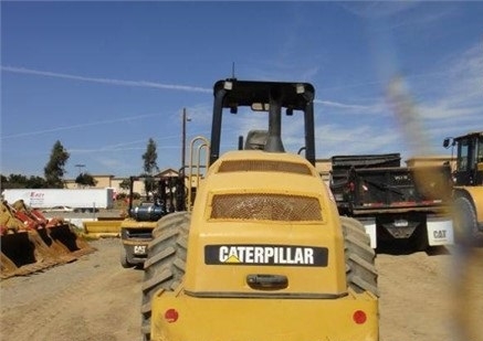 Compactadora Vibratoria Caterpillar CP56