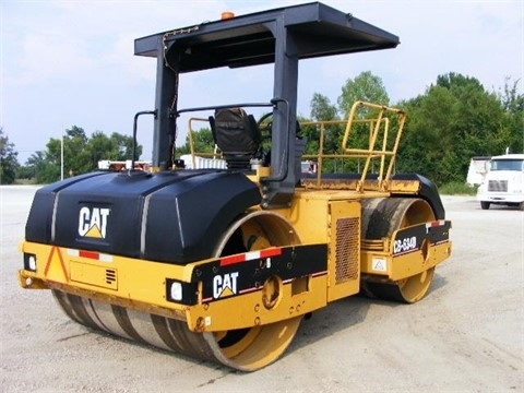 Compactadora Vibratoria Caterpillar CB-634D importada de segunda  Ref.: 1417974939896440 No. 4