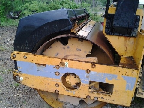 Compactadora Vibratoria Caterpillar CB-634C de segunda mano en ve Ref.: 1417977383213768 No. 3