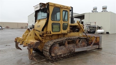 Dozers/tracks Caterpillar D6C