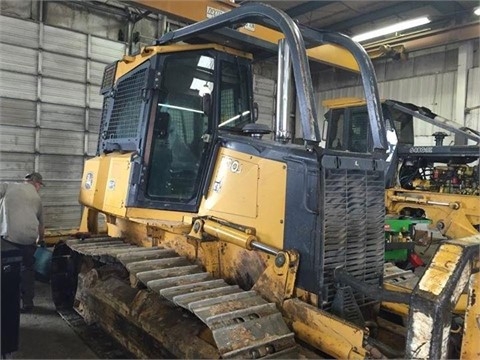 Dozers/tracks Deere 700J