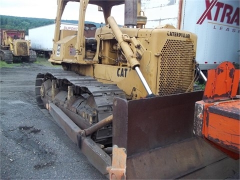 Dozers/tracks Caterpillar D6D