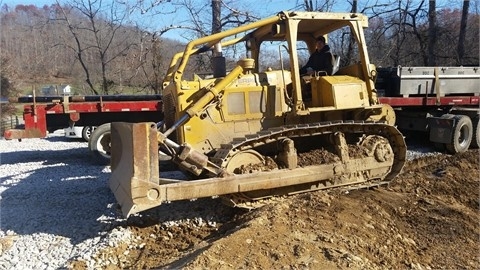 Tractores Sobre Orugas Caterpillar D6D