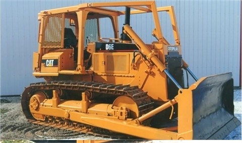 Tractores Sobre Orugas Caterpillar D6E de segunda mano Ref.: 1418240210238889 No. 3