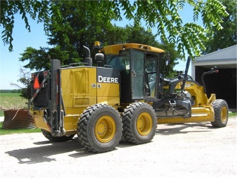 Motoconformadoras Deere 772GP