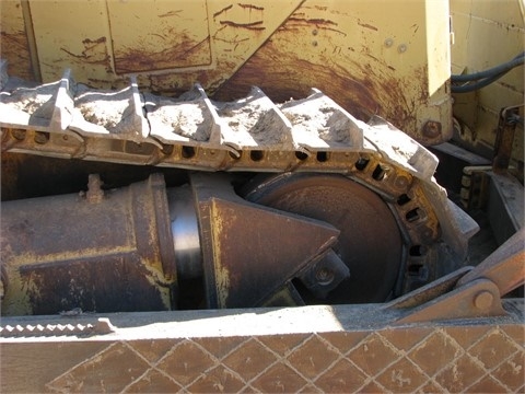 Tractores Sobre Orugas Caterpillar D6H de importacion a la venta Ref.: 1418255029983244 No. 2