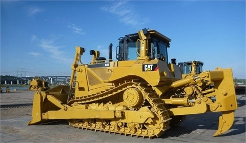 Dozers/tracks Caterpillar D8T