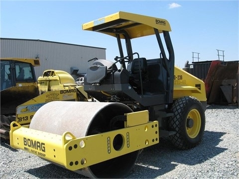 Compactadora Vibratoria Bomag BW177D en venta Ref.: 1418434895047842 No. 3