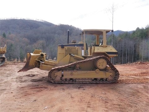 Tractores Sobre Orugas Caterpillar D6M