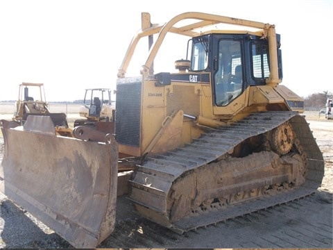 Tractores Sobre Orugas Caterpillar D6M de medio uso en venta Ref.: 1418762081264145 No. 4