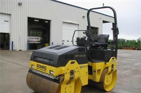 Vibratory Compactors Bomag BW138AD