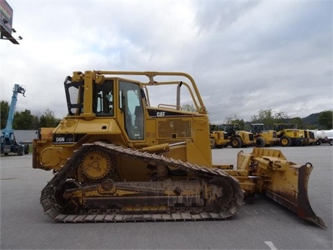 Dozers/tracks Caterpillar D6N