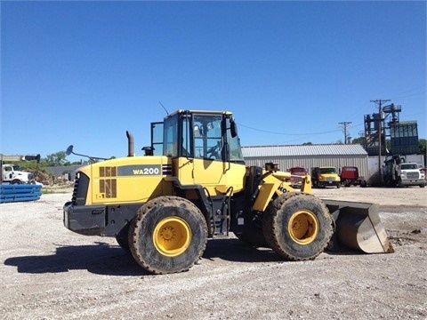 Cargadoras Sobre Ruedas Komatsu WA200 de segunda mano a la venta Ref.: 1419012361902772 No. 4