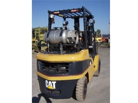 Montacargas Caterpillar P6000 seminueva en perfecto estado Ref.: 1419603685107674 No. 3