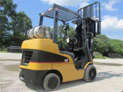 Montacargas Caterpillar C6000 en venta Ref.: 1419610818581787 No. 2