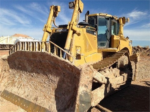 Dozers/tracks Caterpillar D8T